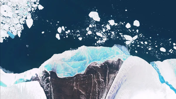 北の氷河と氷の融解、環境状況を示す衛星画像 — ストック写真