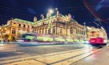 Gece trafik ışıkları, soyut bulanık arkaplan 