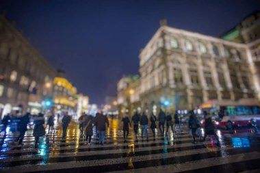 Gece trafik ışıkları, soyut bulanık arkaplan 