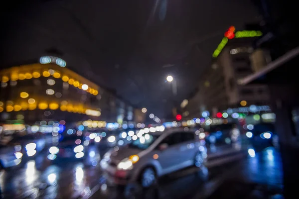 夜间交通灯 抽象模糊背景 — 图库照片
