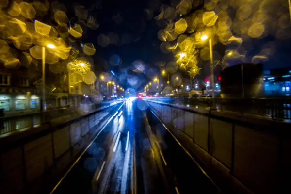 Gece Trafik Işıkları Soyut Bulanık Arkaplan — Stok fotoğraf