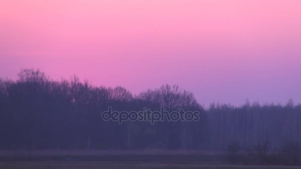 Time-lapse van de zon stijgt. — Stockvideo