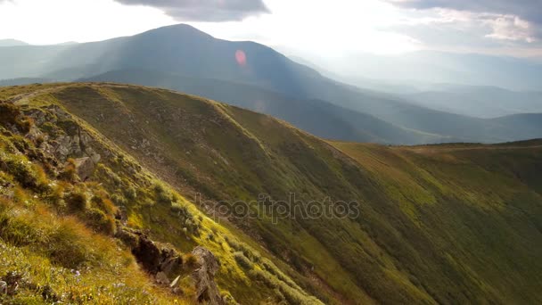 Timelapse Nubes Primavera Las Montañas Cárpatos — Vídeos de Stock