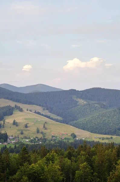 Mountain day time landscape. — Stock Photo, Image