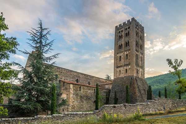 Abbazia Saint Michel de Cuxa vicino al villaggio Codalet - Francia — Foto Stock