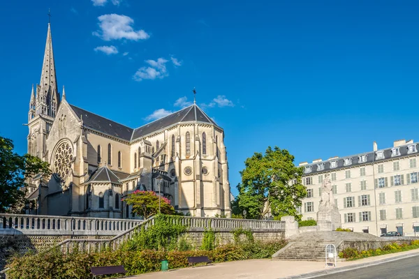 View at the Church of Saint Martin in Pau - France — Stock fotografie