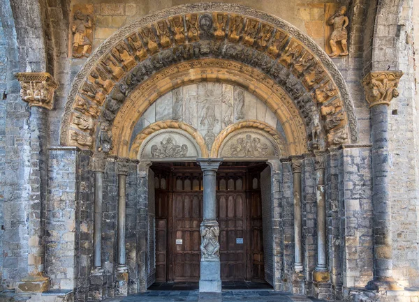 Aziz Maria Oloron - Fransa içinde katedral Portal — Stok fotoğraf