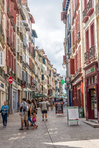 En las calles de Bayona - Francia — Foto de Stock