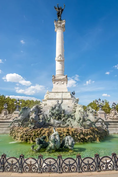 Column of the Girondins with fountain in Bordeaux - France — Stock Photo, Image