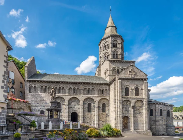 Kościół Notre Dame w mieście Orcival - Francja — Zdjęcie stockowe