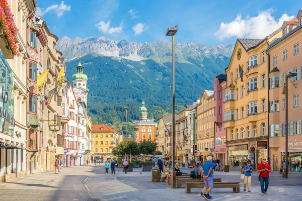En las calles de Innsbruck en Austria — Foto de Stock