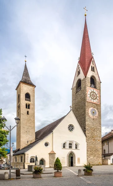 Kilise Saint Laurentius San Lorenzo di Sebato'da - İtalya — Stok fotoğraf