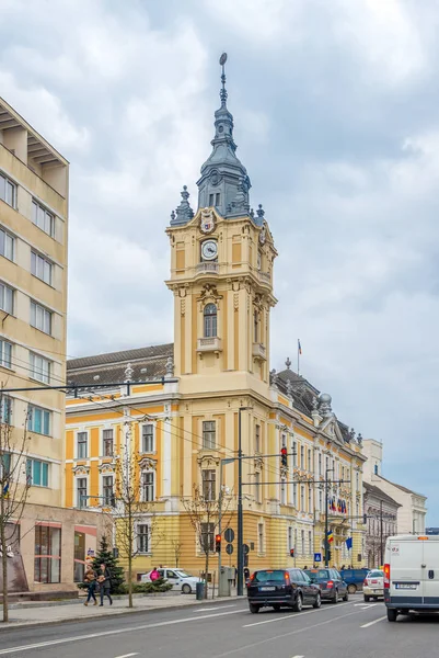Vista en el Ayuntamiento de Cluj - Napoca en Rumania —  Fotos de Stock