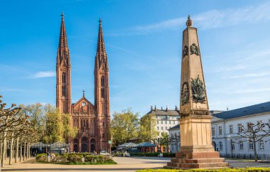 Kilise St.Bonifatius ile Nassauers için anıt, Wiesbaden Waterloo Savaşı düşmüş