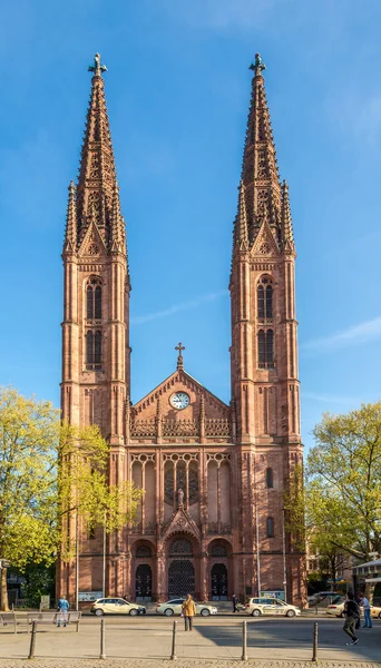 Vista a la iglesia de San Bonifatius en Wiesbaden - Alemania —  Fotos de Stock