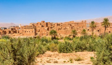 Tinghir (Tinerhir) vahasında - Fas eski Kasbah binaların, görüntüleme