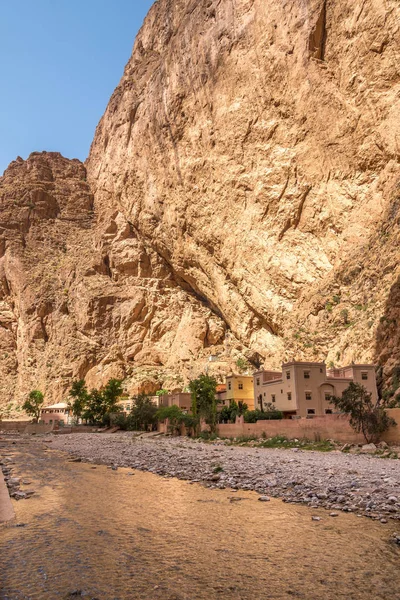 Todra rivier in Todgha Gorge - Marokko — Stockfoto