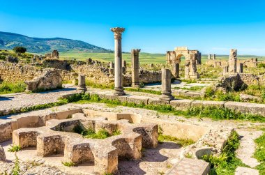 Antik kentin Volubilis - Fas içinde kalıntıları