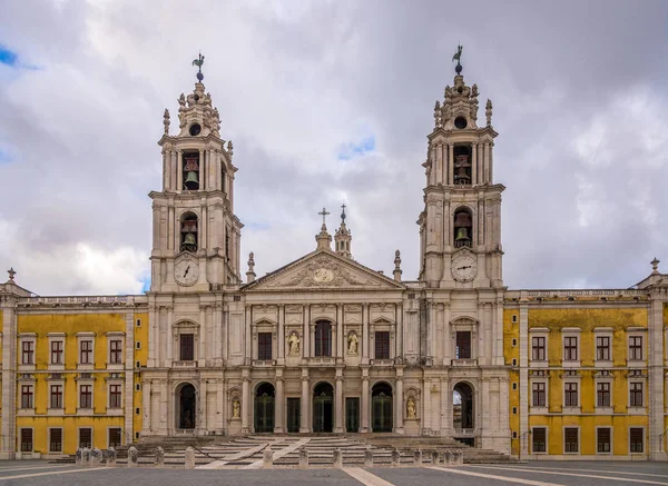 View at the building of National Palace in Mafra ,Portugal — Stock Photo, Image