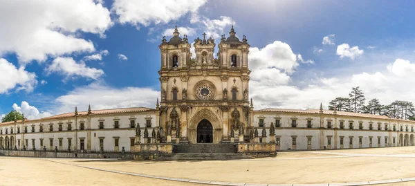 Vista panorâmica do Mosteiro de Alcobaca - Portugal — Fotografia de Stock