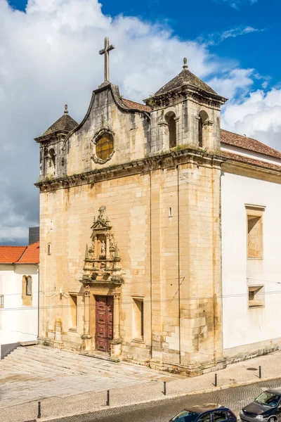 Vista en la iglesia de Sao Joao de Almedina en Coimbra, Portugal —  Fotos de Stock