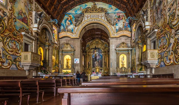 Vista en el interior pintado decoración de la iglesia Nuestra Señora del Amparo en Valega — Foto de Stock