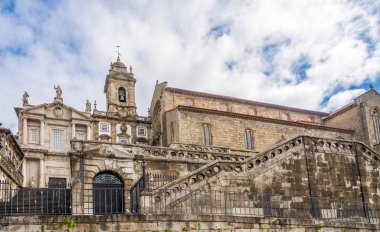 Kiliseler Sao Francisco manzaraya ve Terceiros Franciscanos Porto, Portekiz