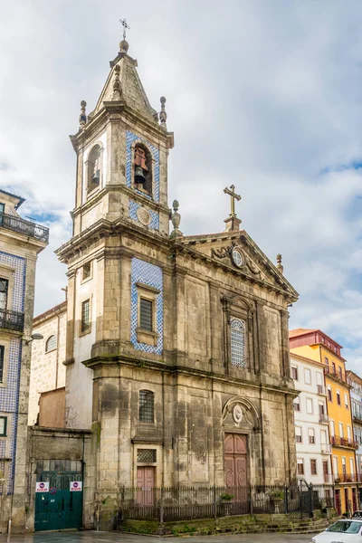 Kyrkan av Sao Jose das Taipas i Porto, Portugal — Stockfoto
