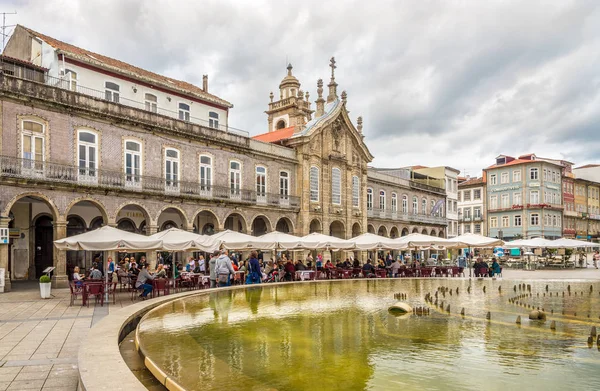 Visa på palatset med kyrkan Lapa i Braga - Portugal — Stockfoto