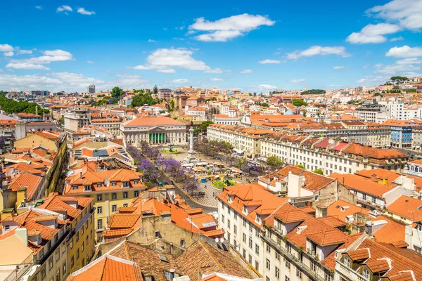 Widok na plac Rossio z Santa Justa w Lizbona, Portugalia — Zdjęcie stockowe