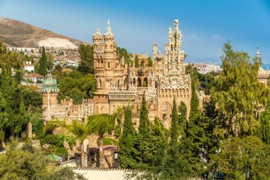 Colomares kalede Benalmadena, Christopher Columbus - adanmış İspanya görüntülemek.