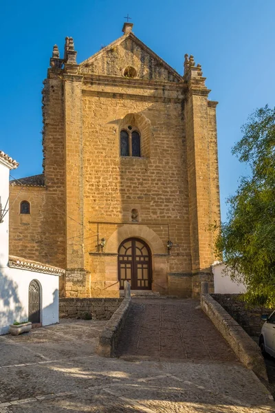 Kijk op de kerk van Espirito Santo in Ronda, Spanje — Stockfoto