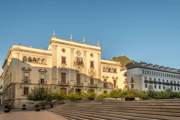 Vista para a Câmara Municipal de Jaen no lugar Santa Maria, Espanha — Fotografia de Stock