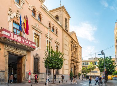 Murcia Üniversitesi İspanya buiilding, göster.