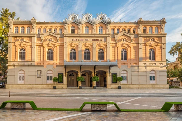 Visa på byggnaden av Romea theater i Murcia, Spanien — Stockfoto