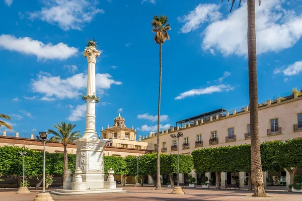 Minnesmärke på platsen för konstitutionen i Almeria, Spanien — Stockfoto