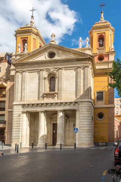 Façade de l'église San Pedro à Almeria, Espagne — Photo