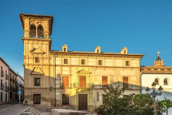 Vista al edificio del museo de la ciudad de Antequera en España —  Fotos de Stock