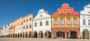 Panoramik manzaraya boyalı evleri Telc - Moravia, Çek Cumhuriyeti