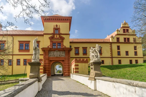 Wejście do Trebic chateau - Morawy, Republika Czeska — Zdjęcie stockowe