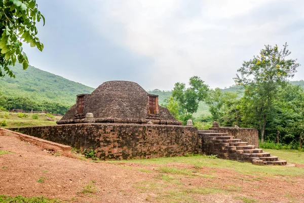 Vue du Stupa principal du Complexe bouddhiste d'Udayagiri - Odsiha, Inde — Photo