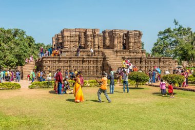 Hindistan, Odisha yakınlarındaki Nasta Mandir Tapınağı 'na bakın.