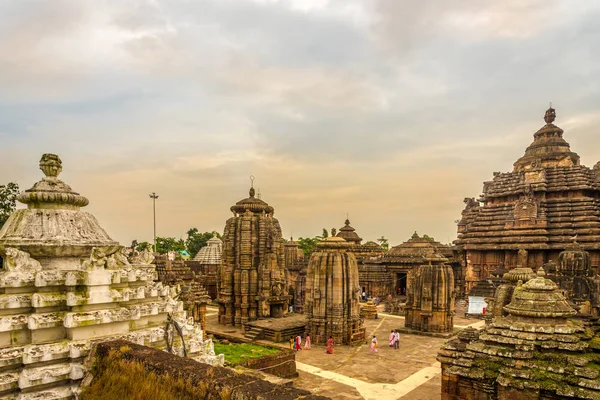 Vista en el Complejo del Templo Lingaraja en Bhubaneswar - Odisha, India —  Fotos de Stock