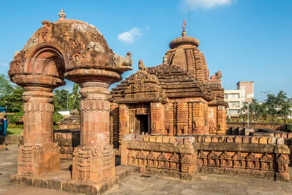 Pohled na bránu do chrámu Mukteshvara v Bhubaneswar - Odisha, Indie — Stock fotografie