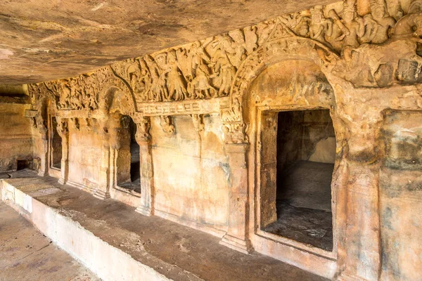 View at the Decorative Corridor in Rani Gumpha caves of Udayagiri caves complex in Bhubaneswar - Odisha, India — Stock Photo, Image