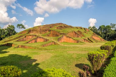 Bangladeş 'teki Antik Budizm Sığınağı Gokul Medh' a bakın