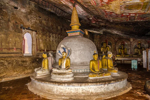 Dambulla Sri Lanka February 2020 Interior Dambulla Caves Complex Dambulla — Stock Photo, Image