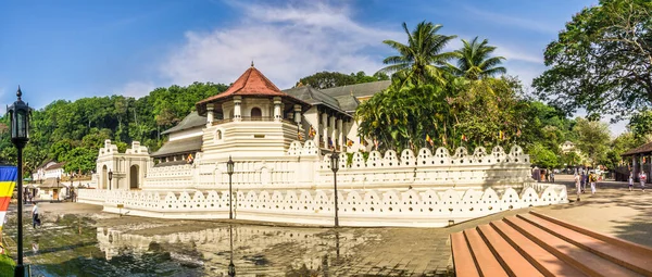 Kandy Sri Lanka 2017年2月7日 坎迪牙齿圣殿的景观 坎迪是斯里兰卡古代国王时代的最后一个首都 — 图库照片