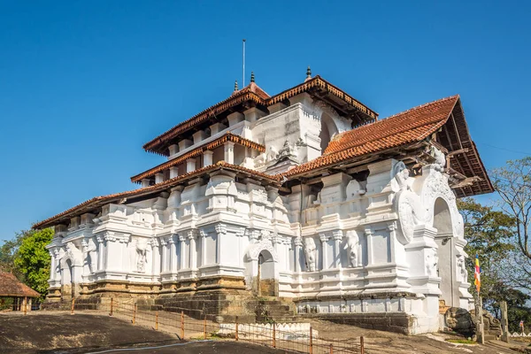 Pohled Buddhistický Chrám Lankatilaka Vihara Mahanuvaře Srí Lanka — Stock fotografie