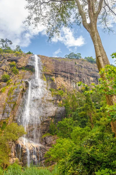 Vista 220 Altura Diyaluma Falls Segunda Cachoeira Mais Alta Sri — Fotografia de Stock